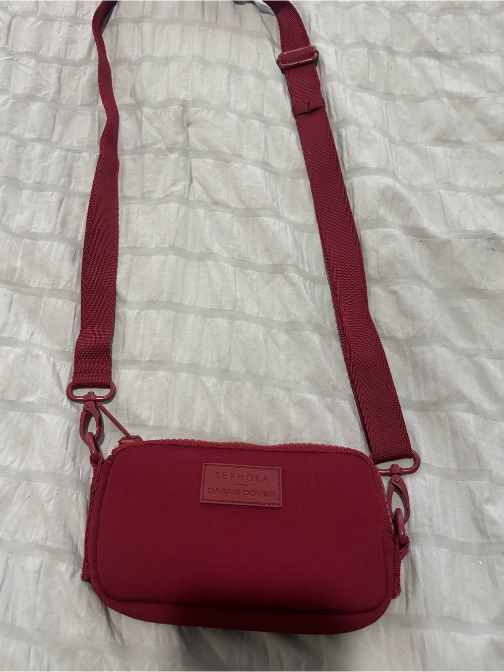 Rouge Event: SEPHORA x Dagne Dover Mara Phone Sling - Picture 4 of 5